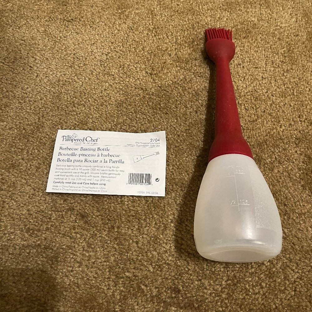 Pampered Chef Barbecue Basting Bottle, NWOT